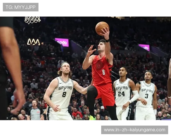 墨菲41+9难救主 马刺双杀鹈鹕，nba球员墨菲